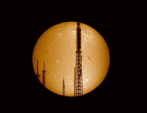 El Sol y las antenas / The Sun and the antennas