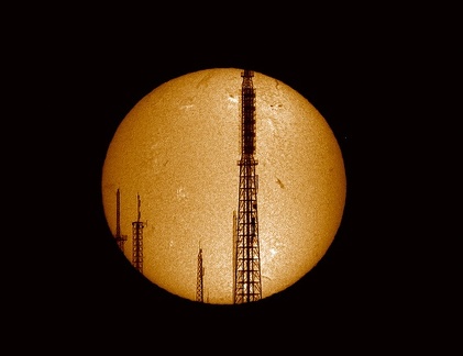 El Sol y las antenas / The Sun and the antennas
