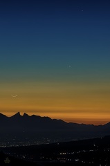 Conjunction of Moon, Venus and Jupiter